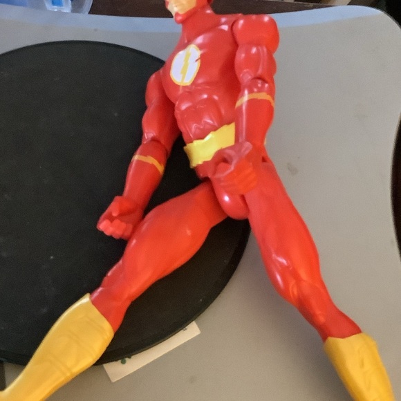 The Flash 2016 11”Action Figure - Picture 4 of 4